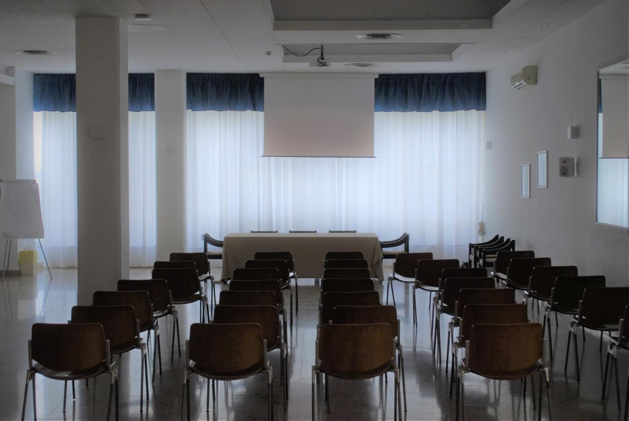 Park Hotel Mar Grande Таранто Екстериор снимка
