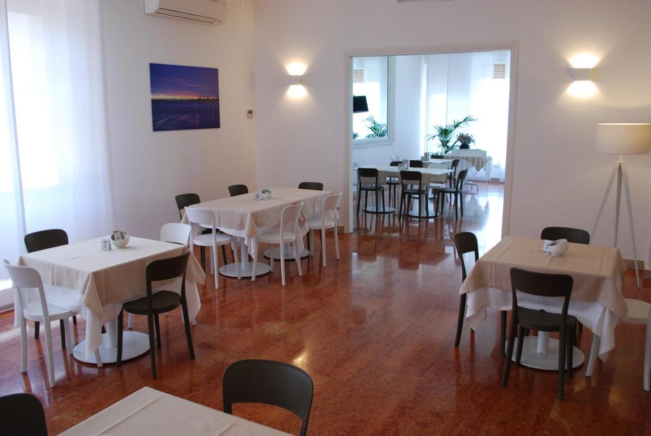 Park Hotel Mar Grande Таранто Екстериор снимка