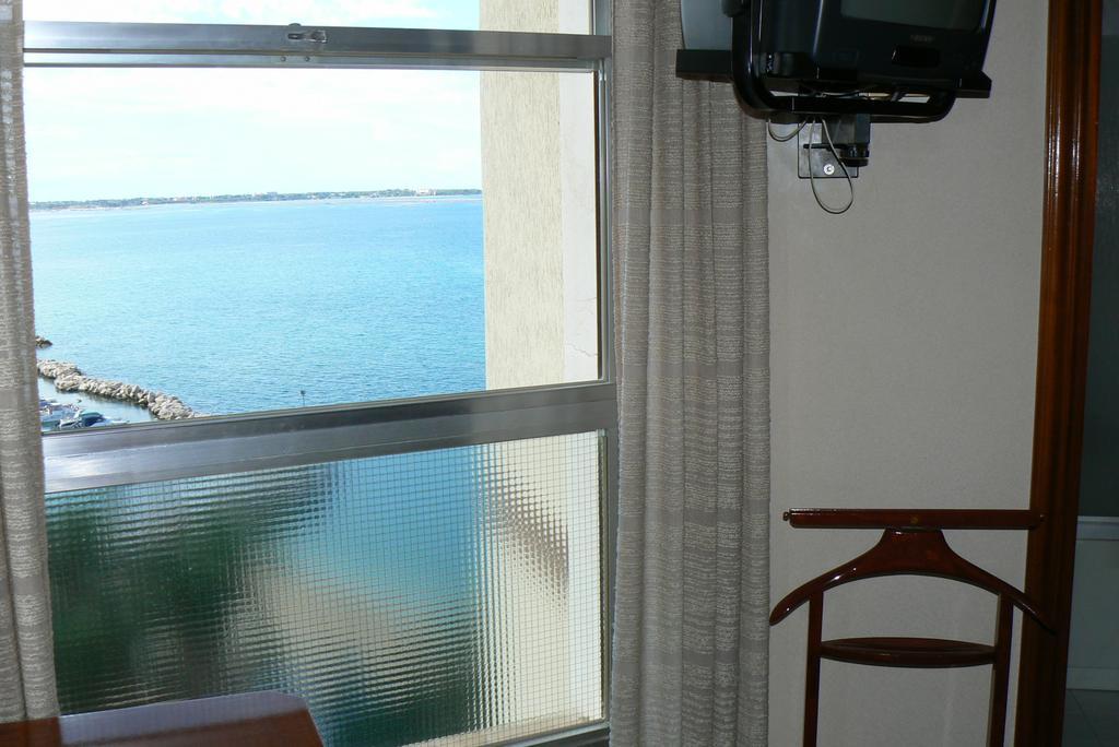 Park Hotel Mar Grande Таранто Стая снимка